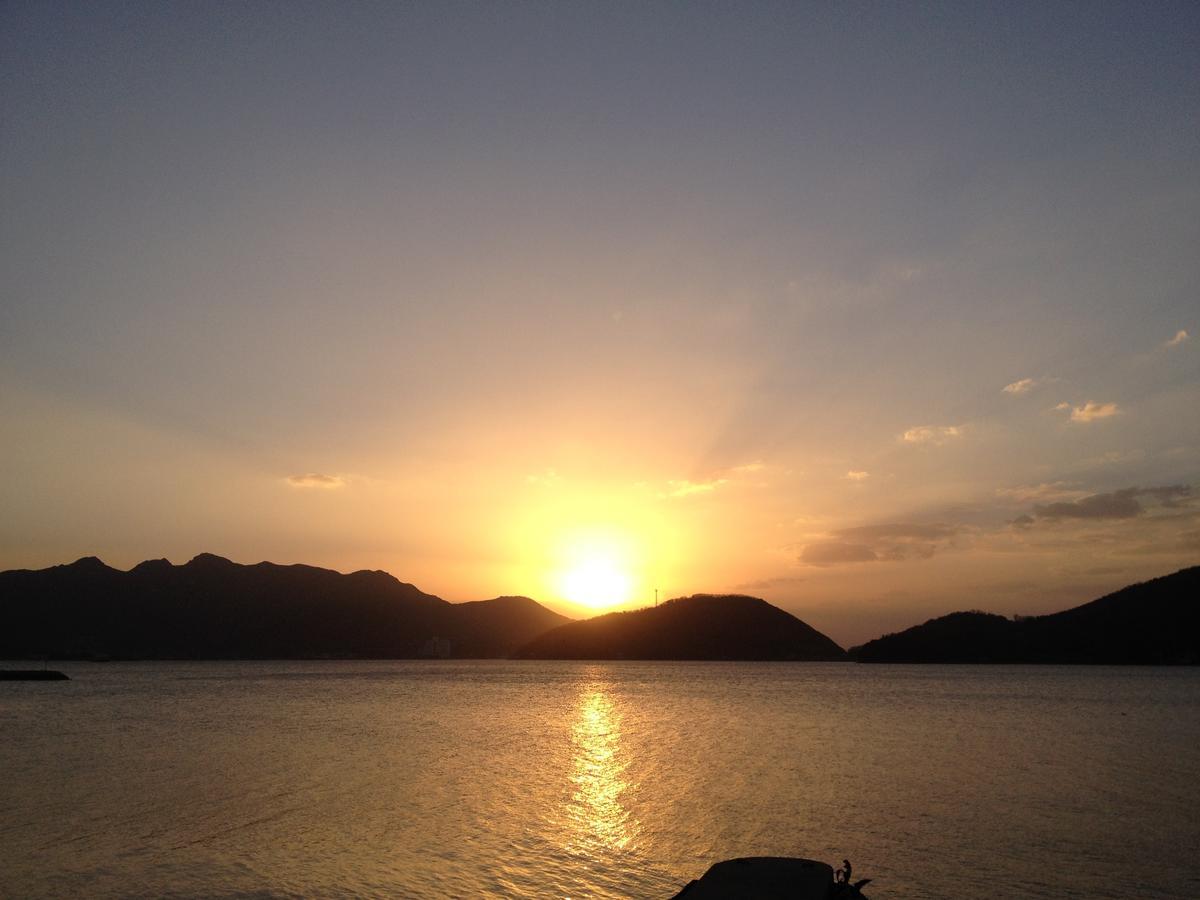 Shodoshima Olive Youth Hostel Exterior foto